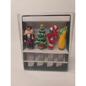New Boston Warehouse Christmas Spreaders Set of 4 Cheese Spreaders Butter Knives